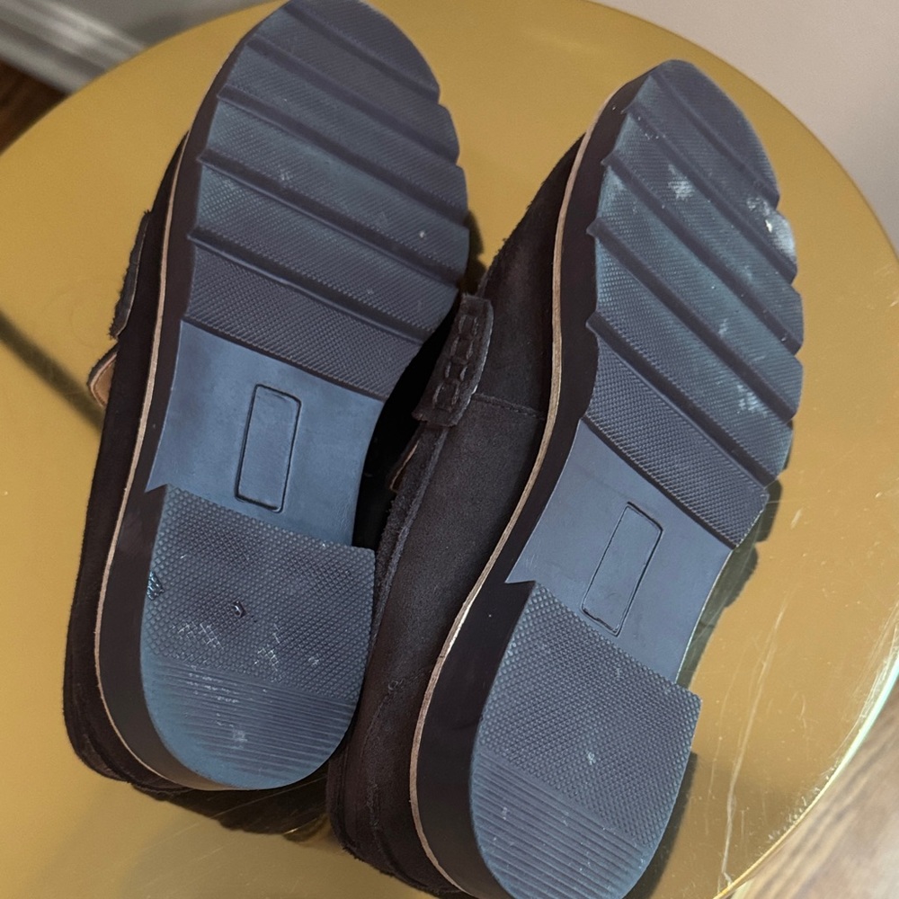 Blondo Women's Waterproof chocolate brown Suede Loafers - Picture 4 of 6